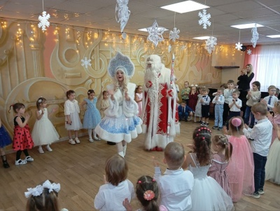 Новогодний Отчётный концерт внебюджетного отделения 