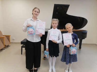 Поздравляем победителей городского открытого конкурса юных пианистов имени П. А. Ставровского